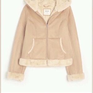 Hollister Ugg style warm coat soft “like new condition size S